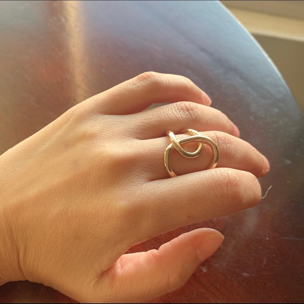 Gold ring - Picture 5 of 9